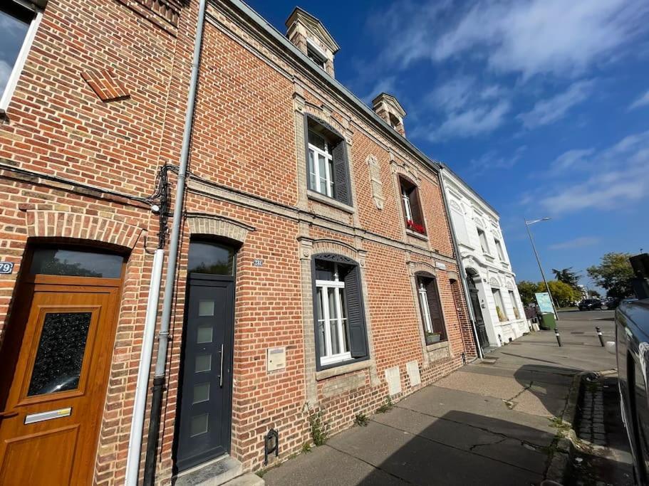 4 Chambres - Grande Maison - Parking - Jardin Amiens Buitenkant foto