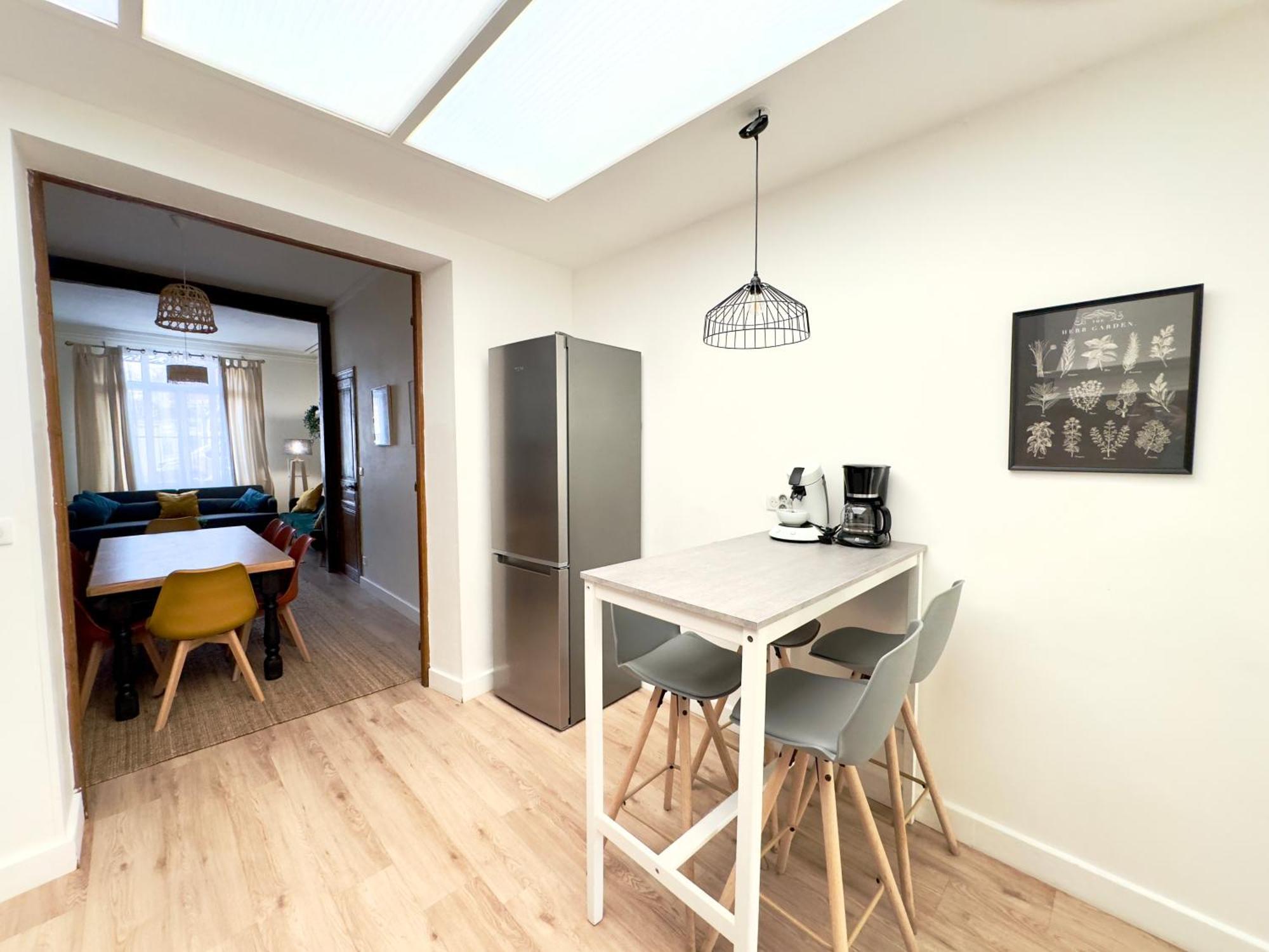 4 Chambres - Grande Maison - Parking - Jardin Amiens Buitenkant foto
